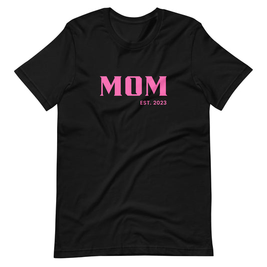 MOM EST. 2023 t-shirt